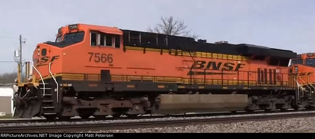 BNSF 7566